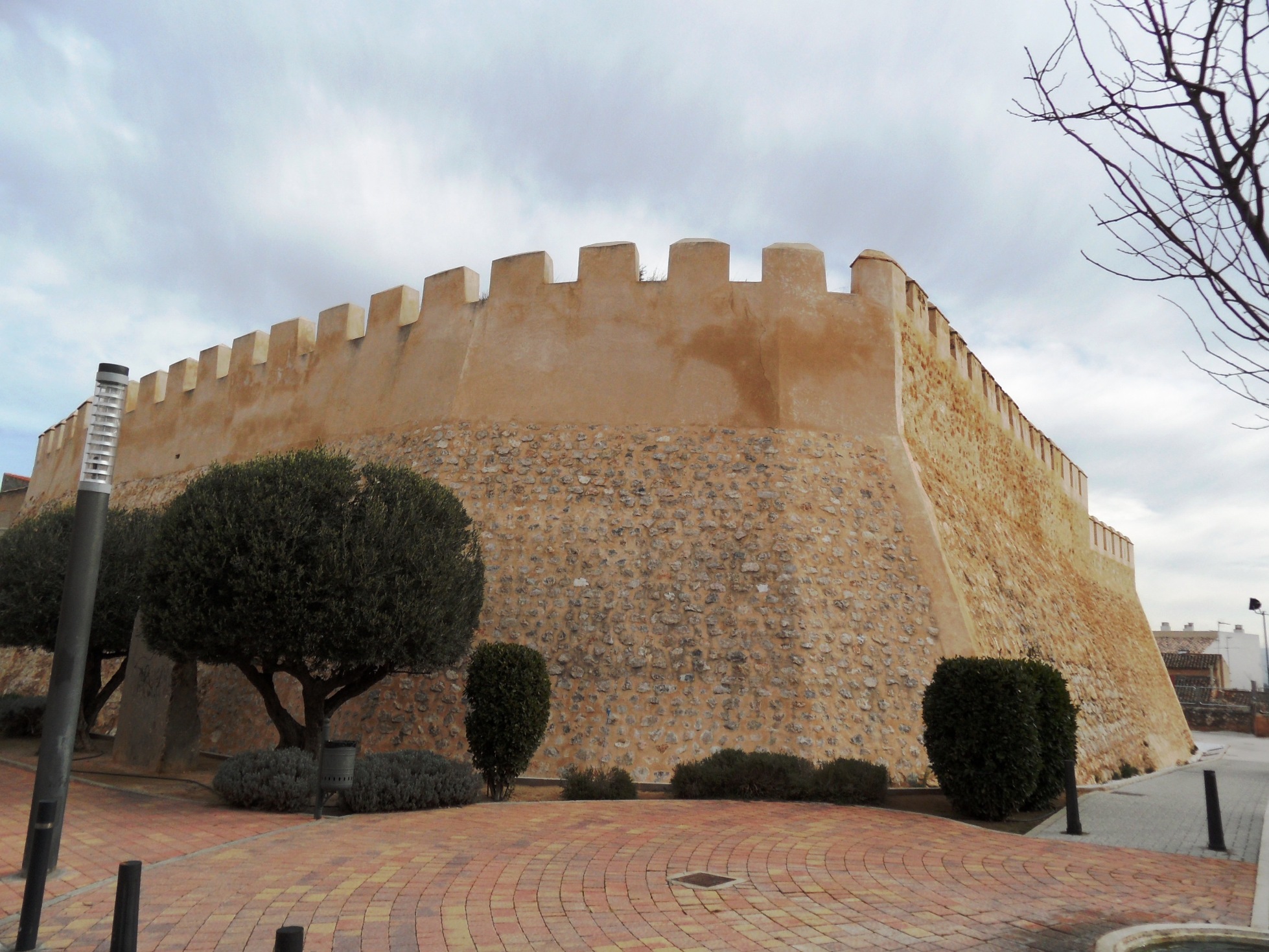 Castillo de Caudete, muralla.